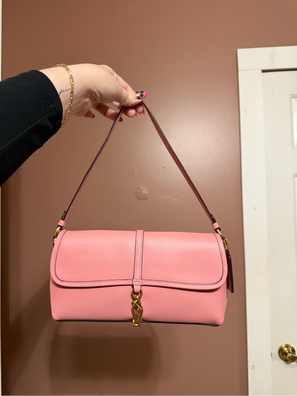 NWOT Coach Hampton Shoulder Bag on Bubblegum